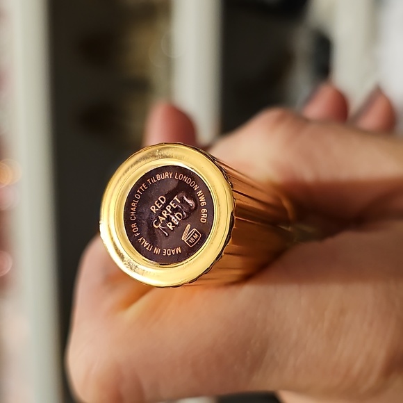 Charlotte Tilbury red carpet red lipstick NEW - Picture 2 of 3